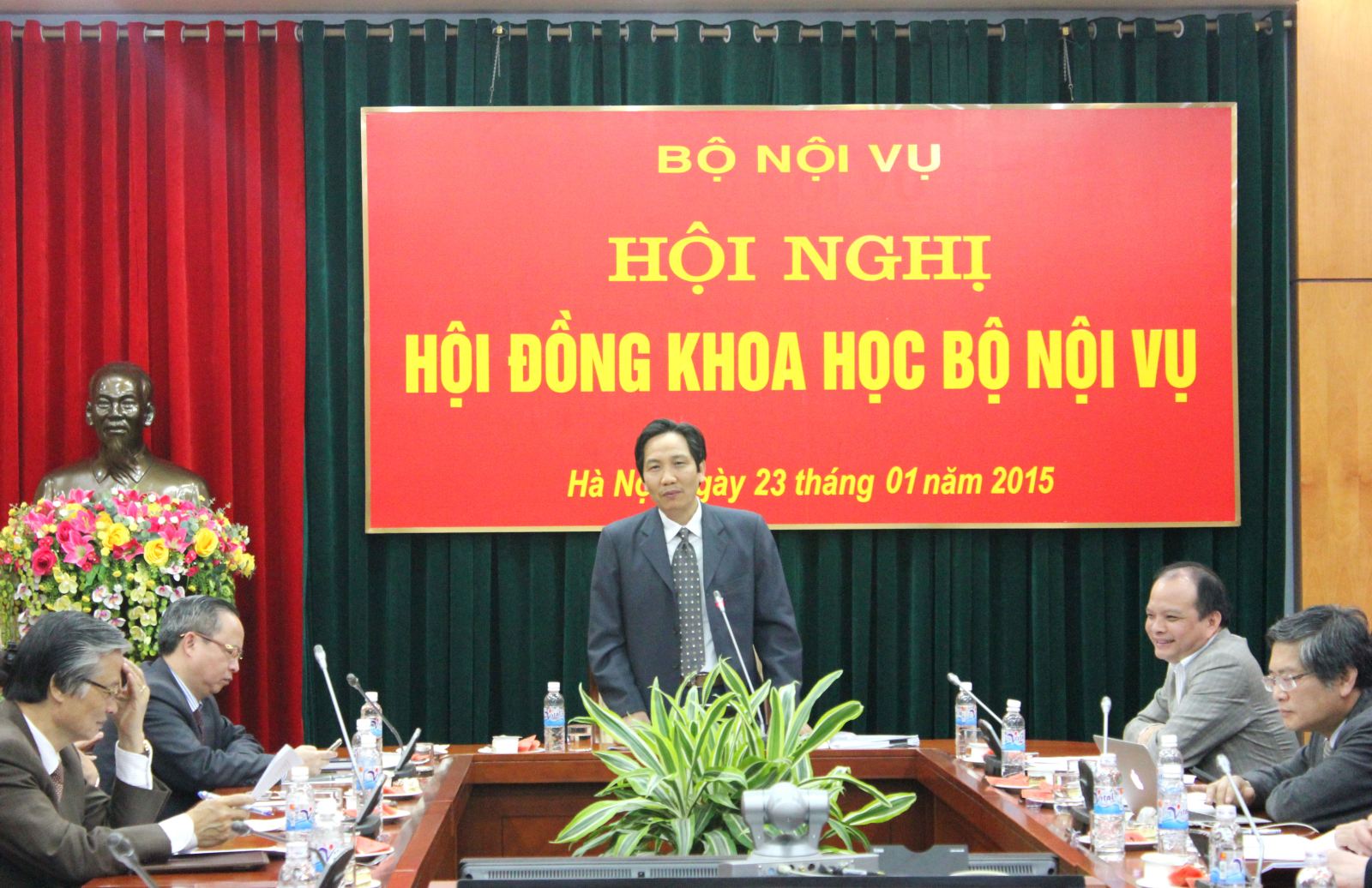 Hội nghị Hội đồng khoa học Bộ Nội vụ
