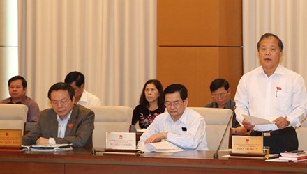 Không đổi mới, khó tinh giản biên chế