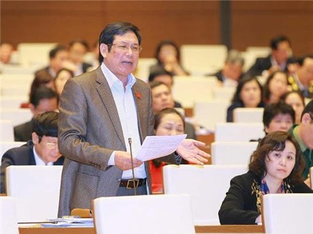 Giảm cấp phó, sẽ… thiếu người đi họp