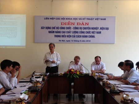 Nâng cao chất lượng công chức Việt Nam trong điều kiện cải cách hành chính