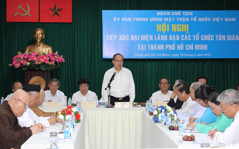 Lắng nghe tâm tư của nhân dân và các chức sắc tôn giáo
