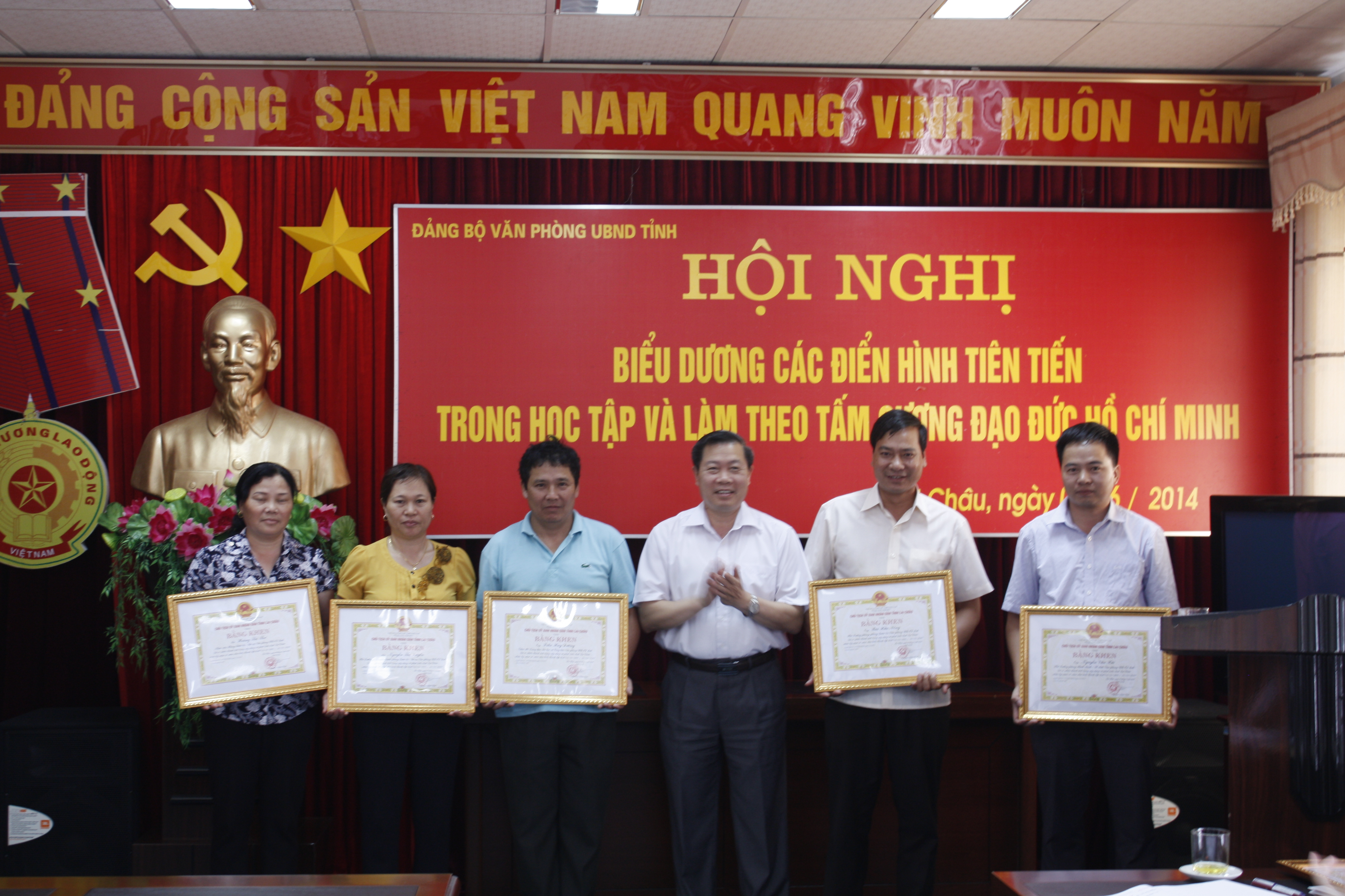 Văn phòng UBND tỉnh Lai Châu đẩy mạnh học tập và 