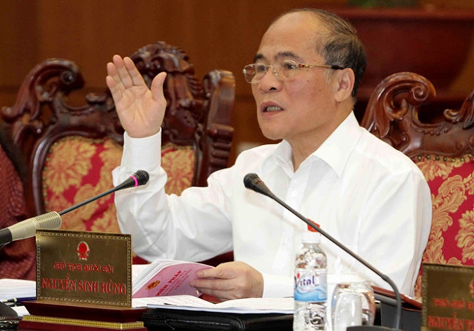 Công chức không được lập, là thành viên các Hội
