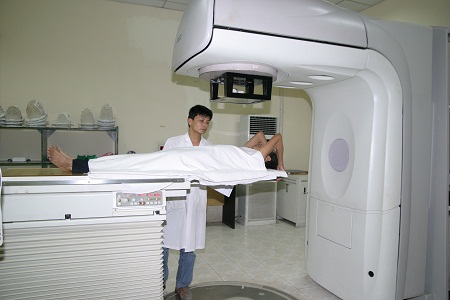 Thống nhất tính tiền lương, phụ cấp đặc thù vào giá dịch vụ khám, chữa bệnh BHYT