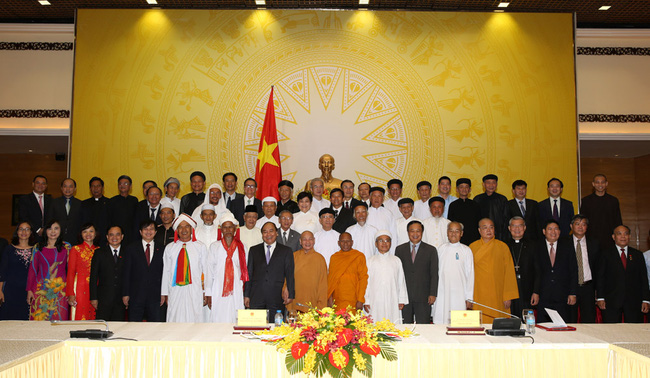 Hơn 3.000 chức sắc tôn giáo được phong chức, phong phẩm năm 2015