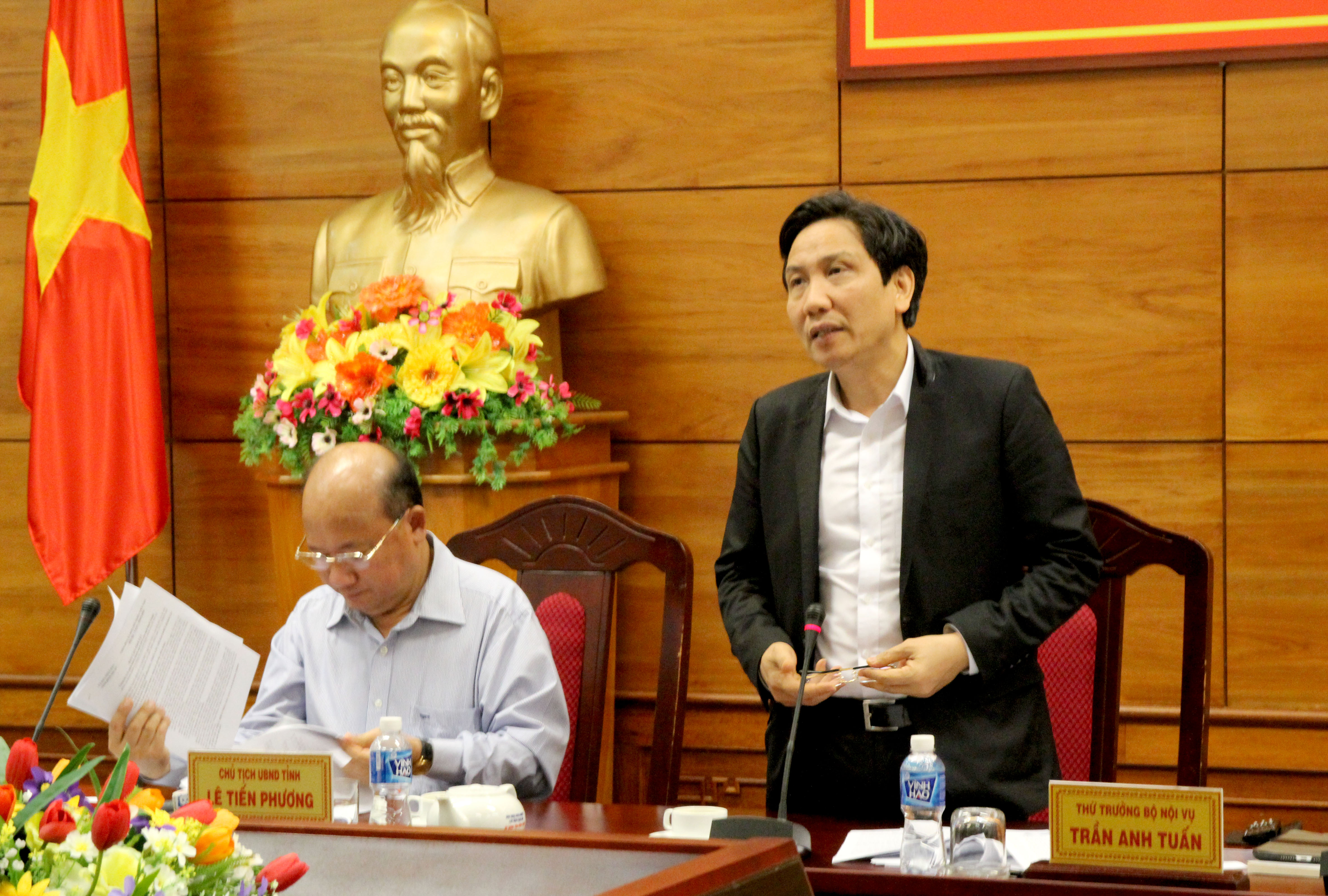 Đoàn công tác của Bộ Nội vụ kiểm tra công tác cải cách hành chính, cải cách chế độ công vụ, công chức tại Tỉnh Bình Thuận