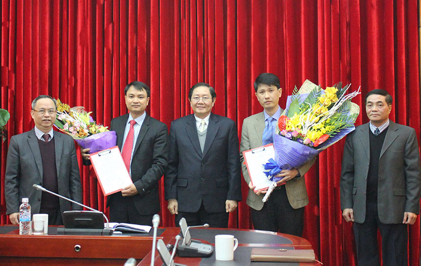 Lễ công bố và trao quyết định bổ nhiệm chức vụ Phó Vụ trưởng Vụ Tổ chức cán bộ và Phó Vụ trưởng – Phó Chánh Văn phòng Ban Cán sự đảng Bộ Nội vụ