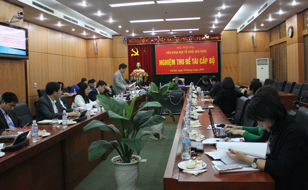 Nghiệm thu đề tài khoa học cấp Bộ “Cơ sở khoa học xây dựng Luật Tổ chức Chính phủ theo Hiến pháp năm 2013”