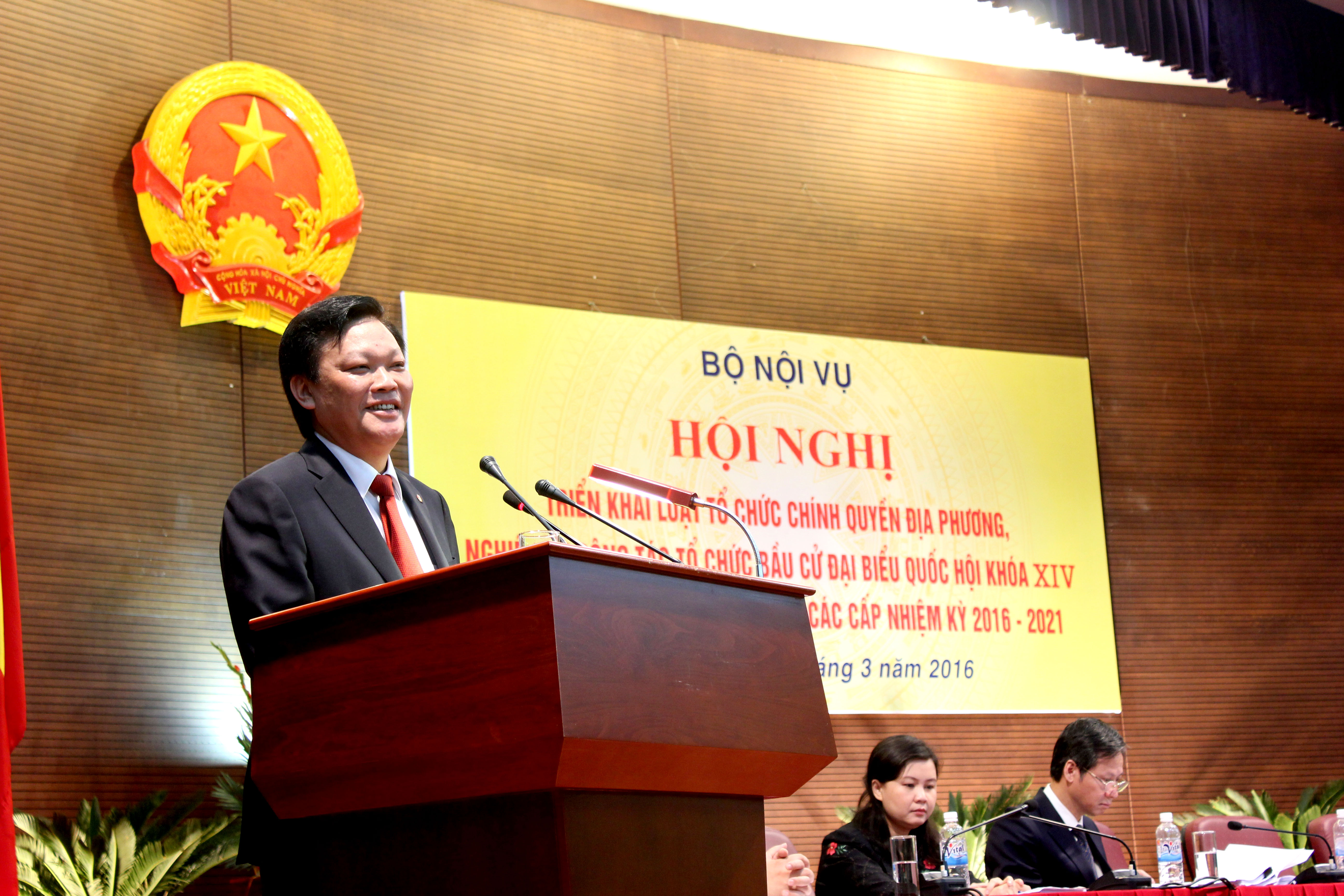 Bộ Nội vụ tổ chức Hội nghị triển khai Luật Tổ chức chính quyền địa phương và nghiệp vụ công tác tổ chức bầu cử đại biểu Quốc hội khóa XIV và đại biểu Hội đồng nhân dân các cấp nhiệm kỳ 2016 - 2021