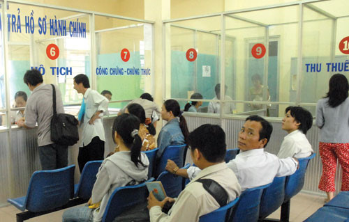 TP.HCM: Phải xin lỗi dân nếu để hồ sơ trễ hẹn