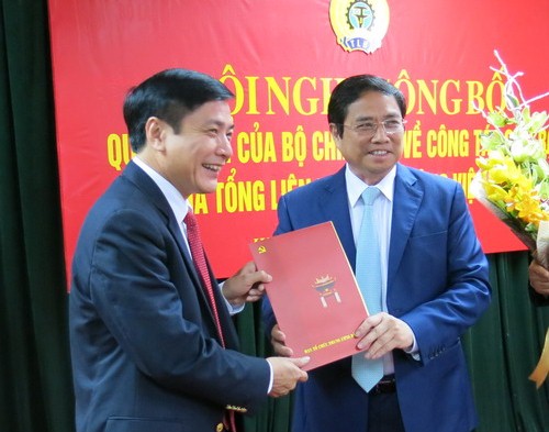 Triển khai quyết định nhân sự của Bộ Chính trị