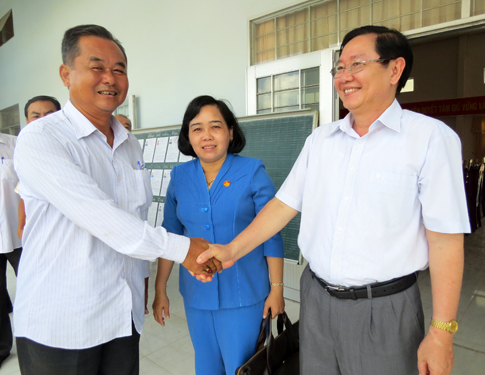 Bộ trưởng Bộ Nội vụ Lê Vĩnh Tân vận động bầu cử tại Đồng Tháp