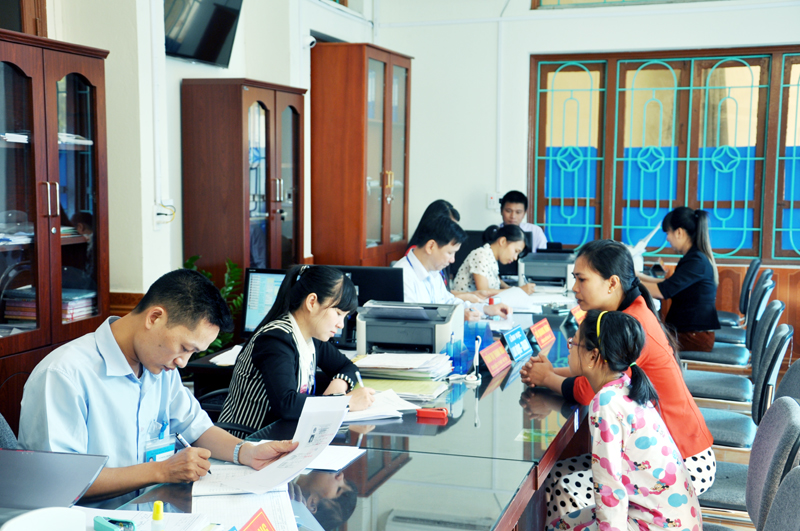 Quảng Ninh: Thêm mức hỗ trợ cho cán bộ, công chức, viên chức làm việc tại các trung tâm hành chính công