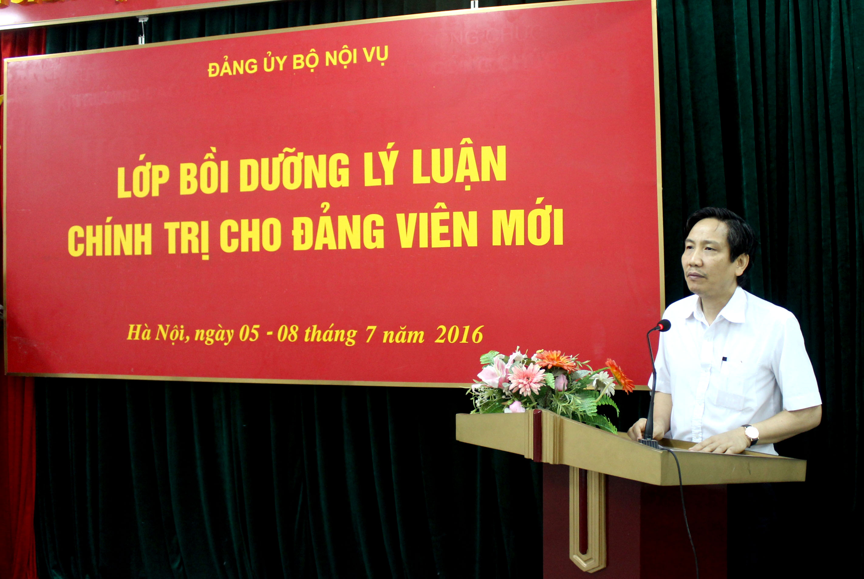 Đảng ủy Bộ Nội vụ: Khai mạc Lớp Bồi dưỡng Lý luận chính trị cho đảng viên mới