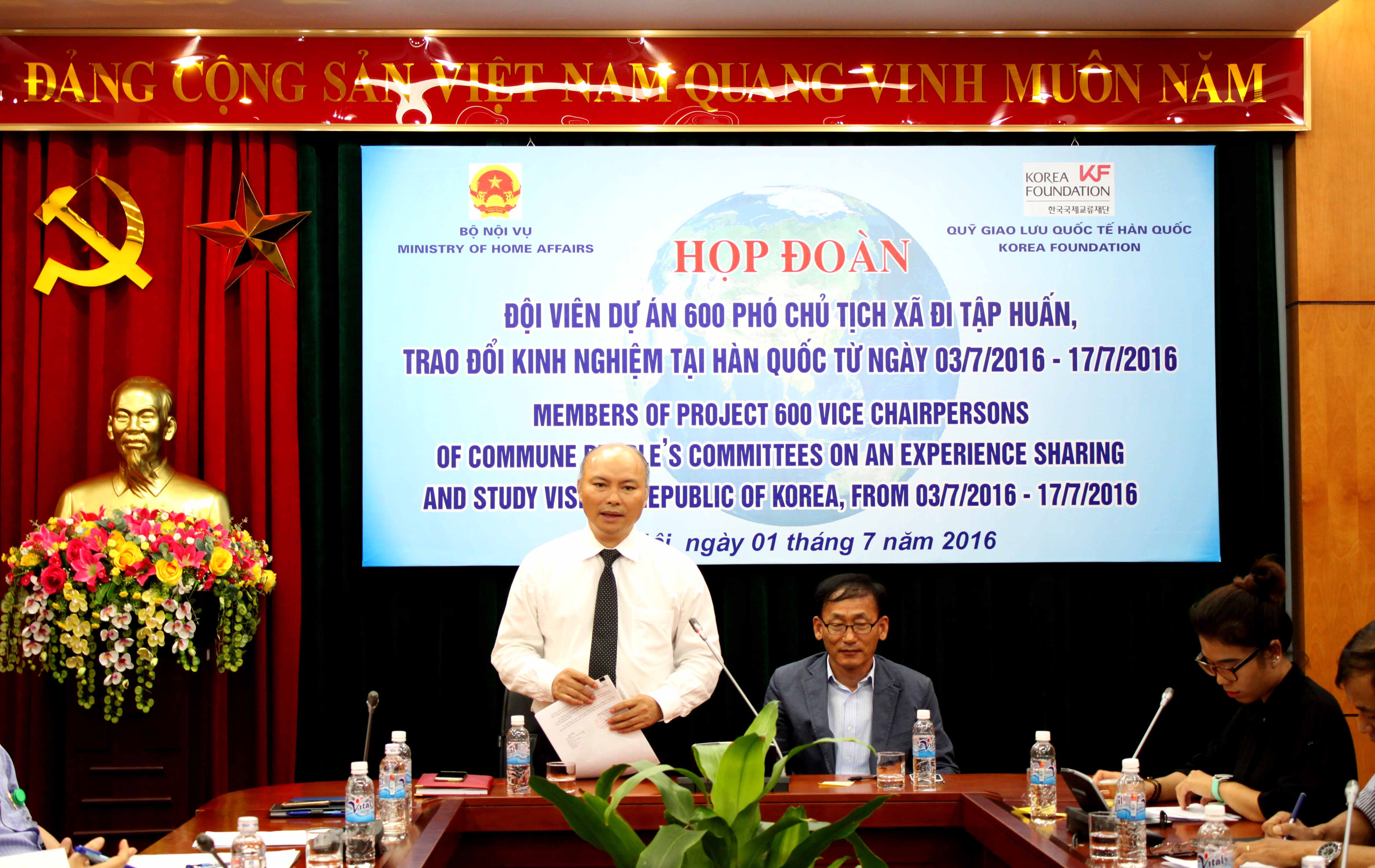 Họp Đoàn Đội viên Dự án 600 Phó Chủ tịch xã đi tập huấn, trao đổi kinh nghiệm tại Hàn Quốc
