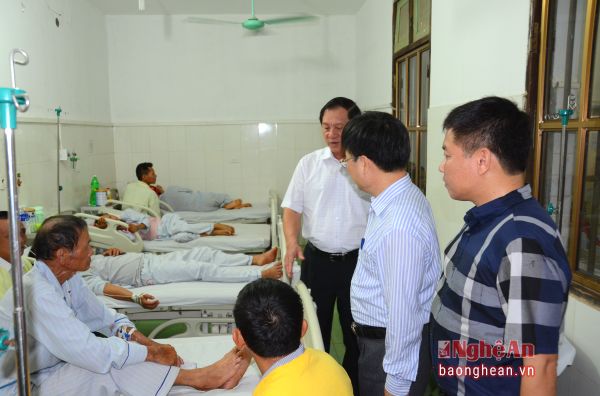"Mở lối' xã hội hóa và tự chủ tài chính các bệnh viện công