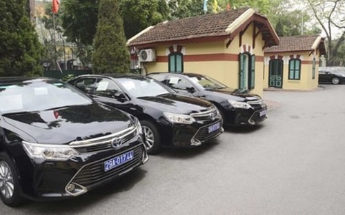Khoán xe công: “Không thể cho lái xe nghỉ việc hàng loạt”