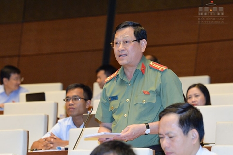 Đại biểu đề nghị mạnh tay, đuổi việc công chức vi phạm