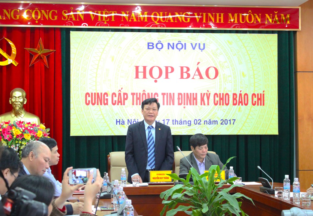 Bộ Nội vụ họp báo cung cấp thông tin định kỳ cho báo chí