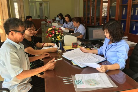 Nhà hàng vắng tanh, công chức không rời công sở “nửa bước”