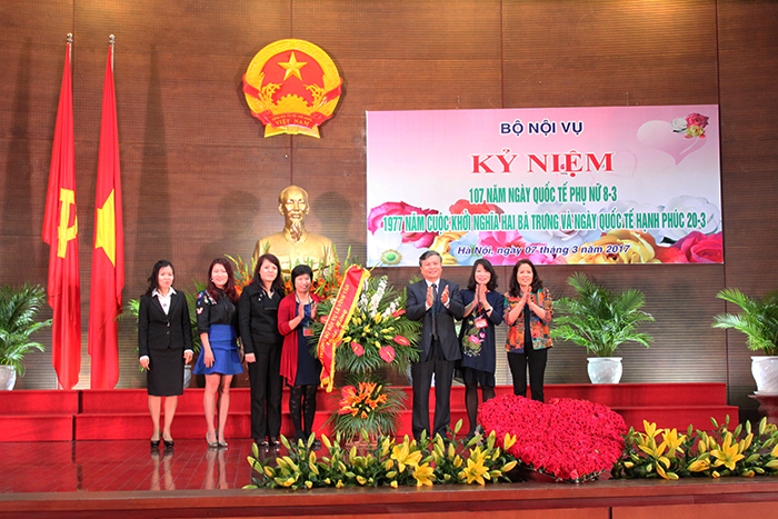 Bộ Nội vụ kỷ niệm 107 năm ngày Quốc tế Phụ nữ (08/3/1910-08/3/2017); 1977 năm cuộc khởi nghĩa Hai Bà Trưng và ngày Quốc tế Hạnh phúc 20/3