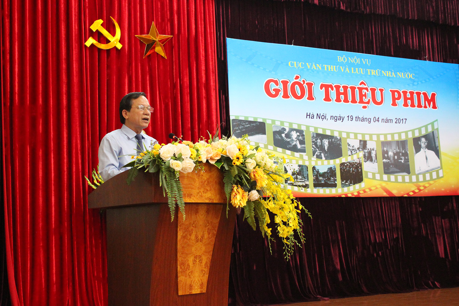 Cục Văn thư và Lưu trữ nhà nước giới thiệu 2 bộ phim tư liệu quý về Việt Nam