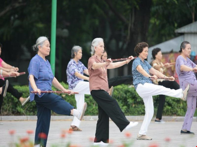 Thủ tướng yêu cầu tính kỹ các tác động tăng tuổi hưu
