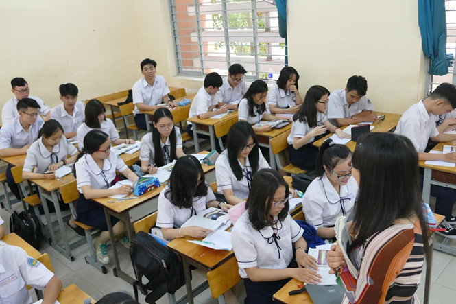 Bỏ biên chế với giáo viên: Cải thiện thu nhập, nâng chất lượng đội ngũ