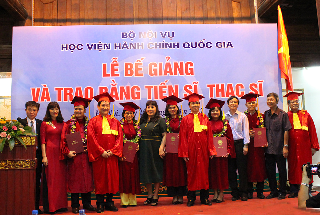 Học viện Hành chính Quốc gia: Bế giảng và trao bằng Tiến sĩ và Thạc sĩ tốt nghiệp năm 2017