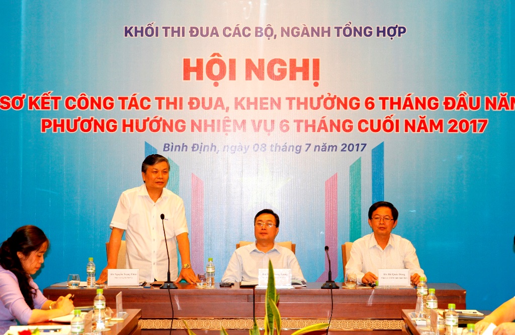 Hội nghị Sơ kết công tác thi đua, khen thưởng 6 tháng đầu năm, phương hướng nhiệm vụ 6 tháng cuối năm 2017 của Khối các Bộ, ngành tổng hợp 