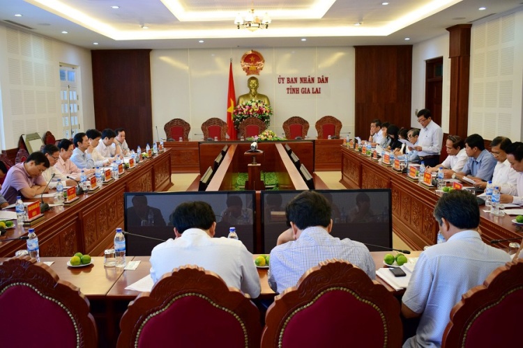 Bộ Nội vụ làm việc với tỉnh Gia Lai về thực hiện Chỉ thị số 26/CT-TTg ngày 05/9/2016 của Thủ tướng Chính phủ