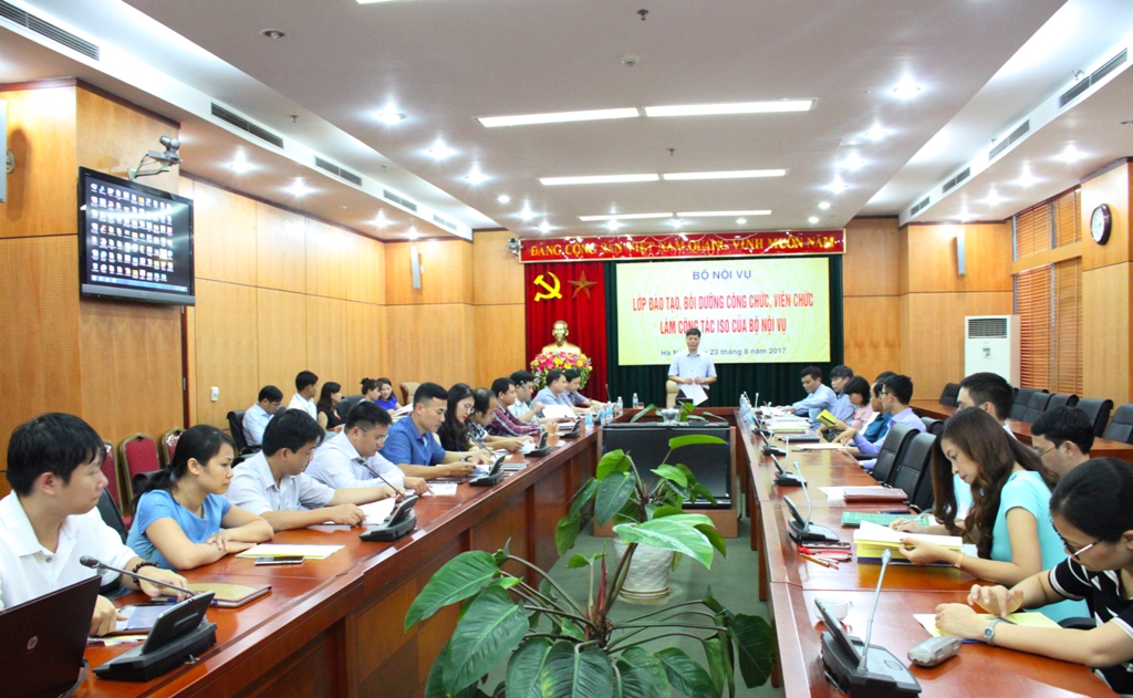 Bộ Nội vụ khai mạc Lớp đào tạo, bồi dưỡng công chức, viên chức làm công tác ISO