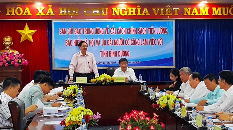 Khảo sát chính sách tiền lương, bảo hiểm xã hội và ưu đãi người có công với cách mạng tại tỉnh Bình Dương