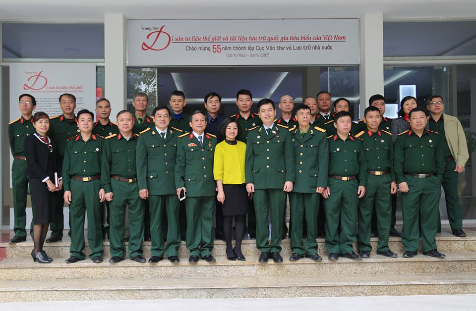 Hội Cựu chiến binh Cục Văn thư và Lưu trữ nhà nước tổ chức Lễ  kỷ niệm 73 năm ngày thành lập Quân đội Nhân dân Việt Nam và 28 năm Ngày Quốc phòng toàn dân