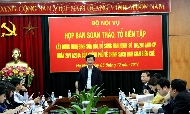 Họp Ban soạn thảo, Tổ biên tập xây dựng Nghị định sửa đổi, bổ sung Nghị định số 108/2014/NĐ-CP ngày 20/11/2014 của Chính phủ về chính sách tinh giản biên chế