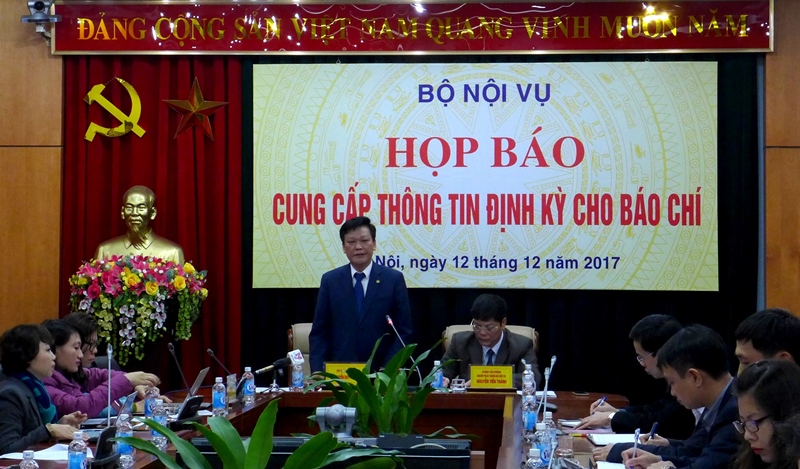 Bộ Nội vụ họp báo cung cấp thông tin định kỳ cho báo chí