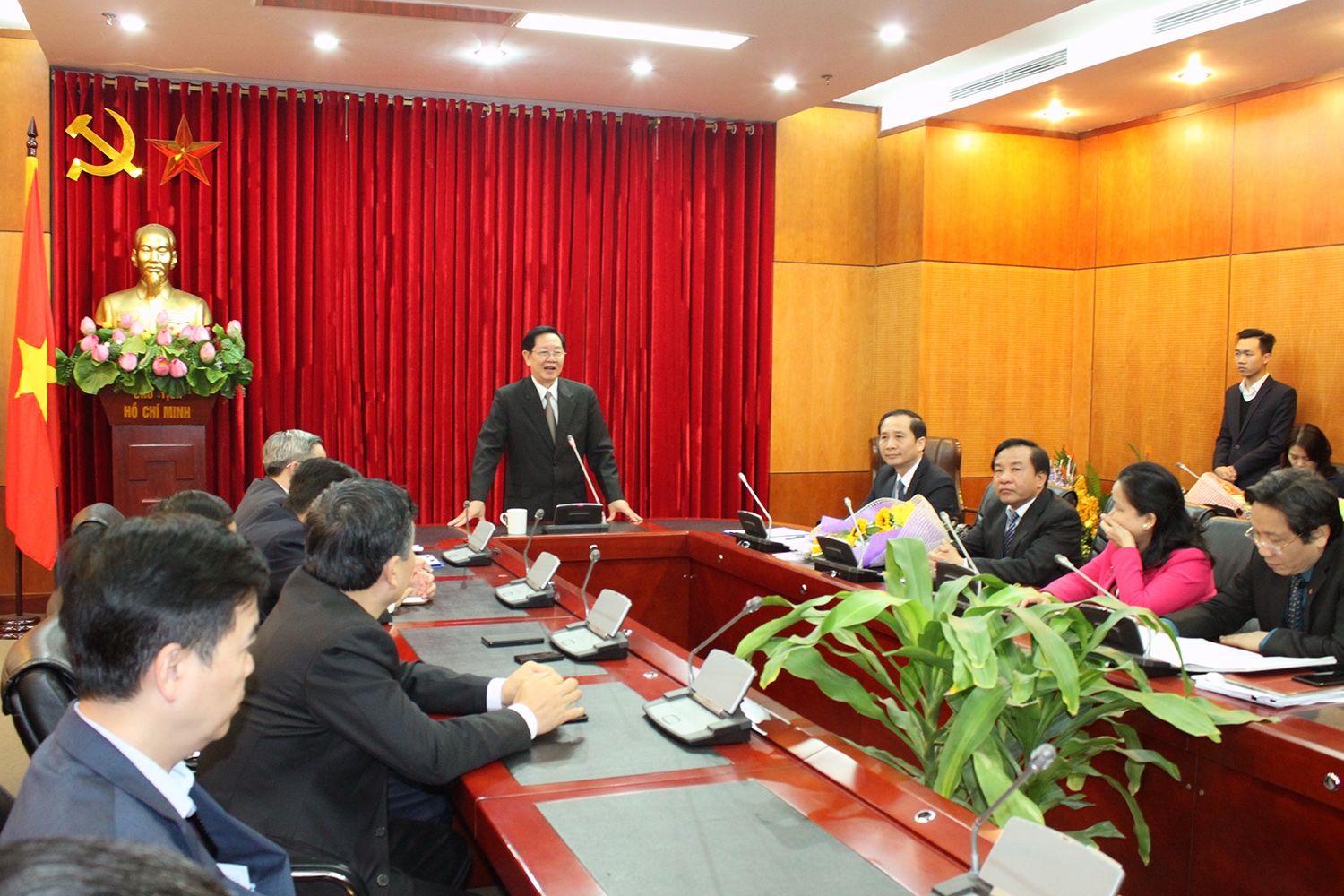 Bộ Nội vụ trao quyết định bổ nhiệm Hiệu trưởng Trường Đại học Nội vụ Hà Nội và Phó Giám đốc Học viện Hành chính Quốc gia