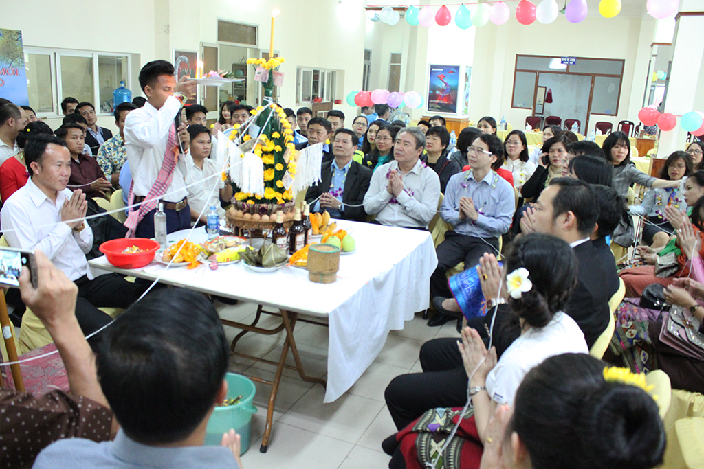 Học viện Hành chính Quốc gia tổ chức chúc mừng Tết cổ truyền Bun Pi May nước Cộng hòa Dân chủ Nhân dân Lào