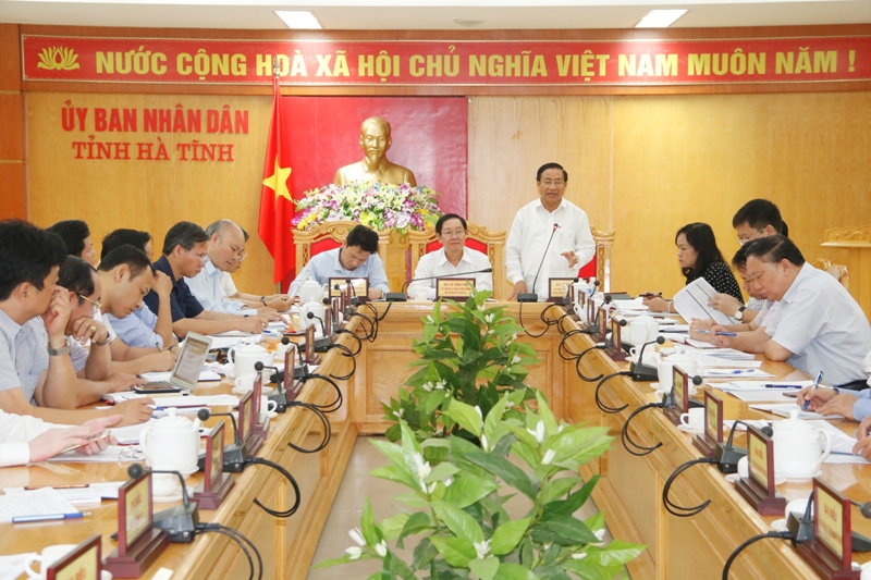 Bộ trưởng Bộ Nội vụ Lê Vĩnh Tân đi khảo sát thực tế tại tỉnh Hà Tĩnh