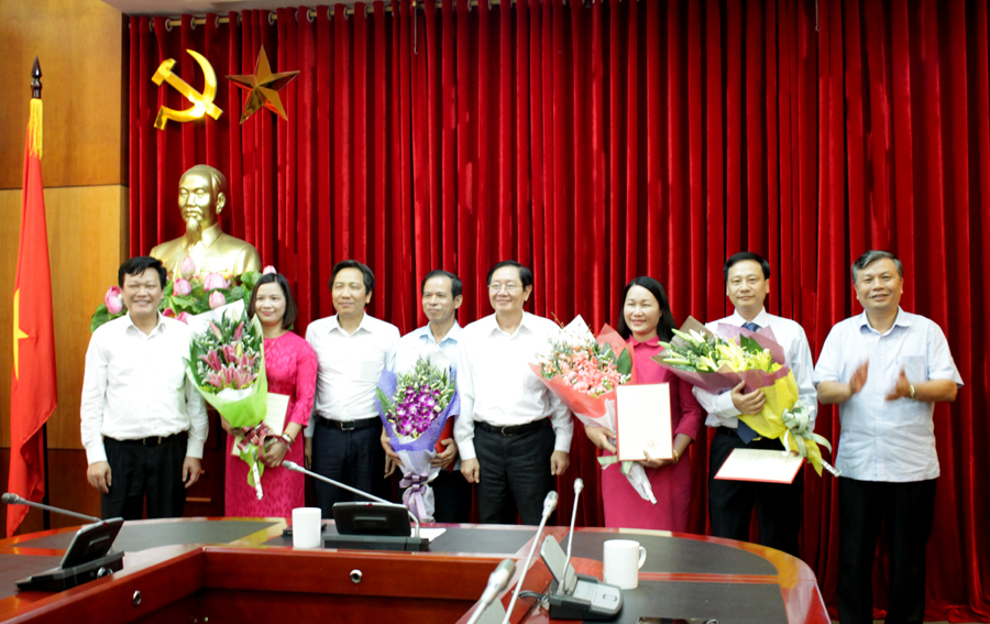 Công bố và trao Quyết định điều động, bổ nhiệm lãnh đạo cấp Vụ