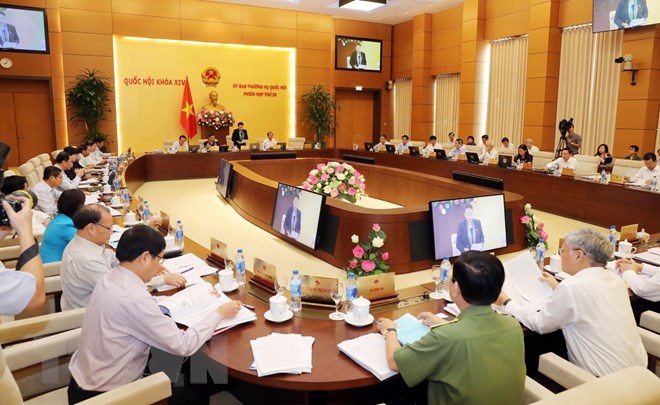 Ban hành nghị quyết về thí điểm hợp nhất ba văn phòng cấp tỉnh