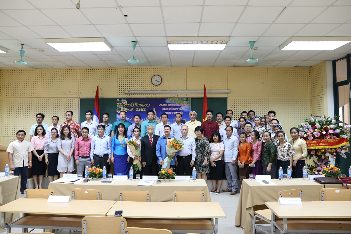 Học viện Hành chính Quốc gia tổ chức chúc mừng Tết Bun-pi-may của nước Cộng hòa Dân chủ Nhân dân Lào