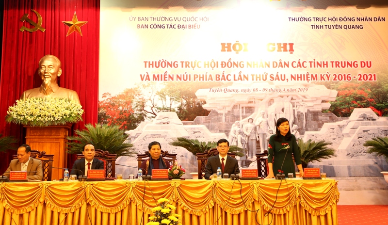 Hội nghị Thường trực Hội đồng nhân dân 14 tỉnh trung du và miền núi phía Bắc lần thứ sáu, nhiệm kỳ 2016-2021