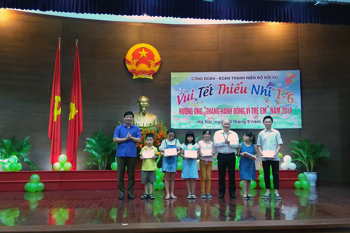 Vui Tết thiếu nhi 1-6 và hưởng ứng "Tháng hành động vì trẻ em" năm 2019