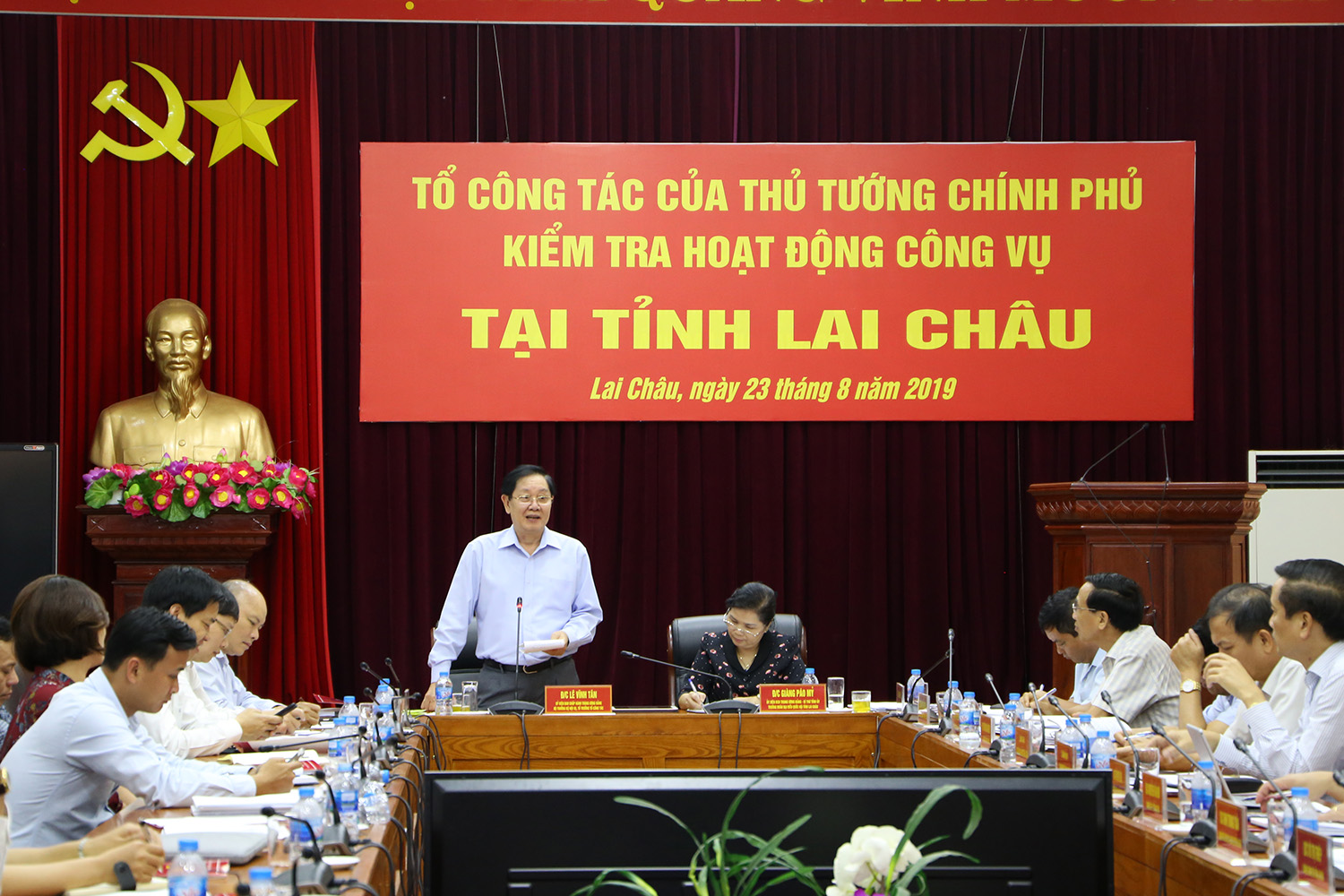 Kiểm tra hoạt động công vụ và công tác cải cách hành chính tại tỉnh Lai Châu