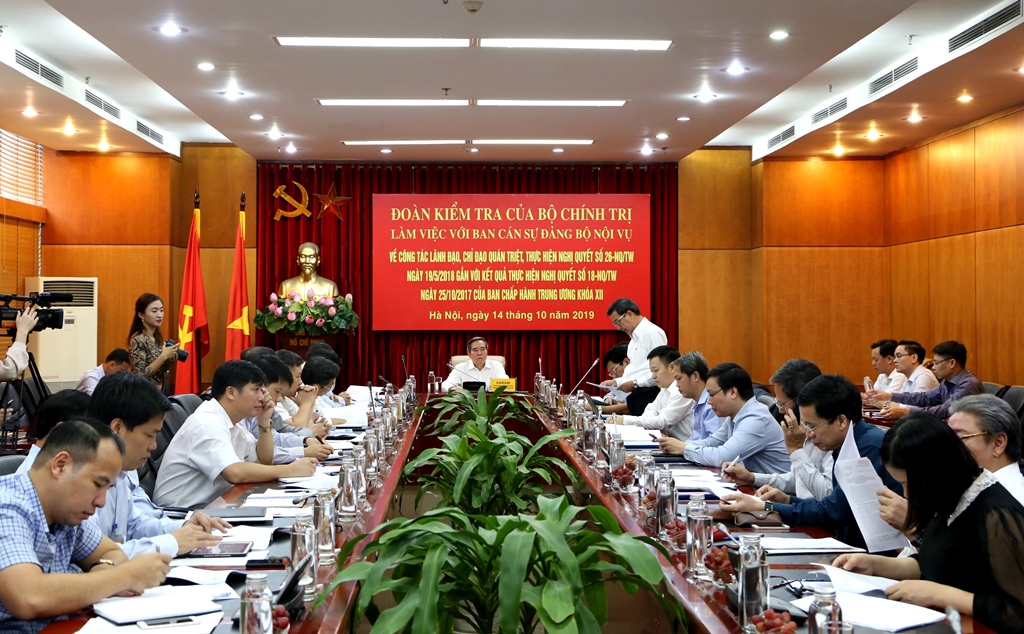 Đoàn Kiểm tra của Bộ Chính trị làm việc với Ban Cán sự đảng Bộ Nội vụ