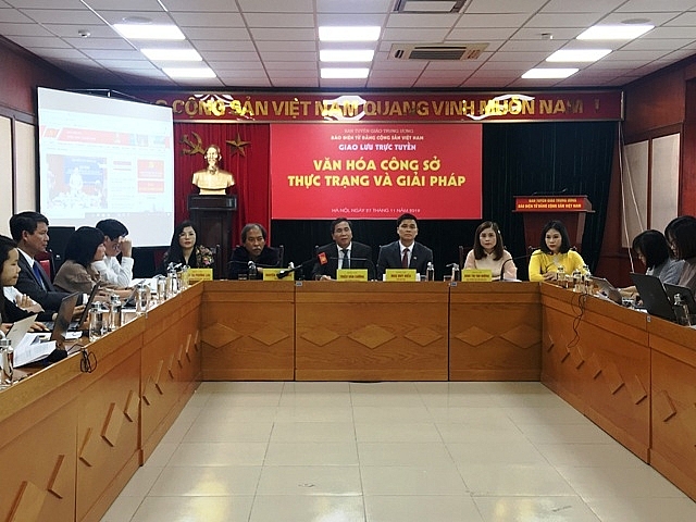Đề xuất tiêu chí đánh giá hành vi, ứng xử ngoài công sở