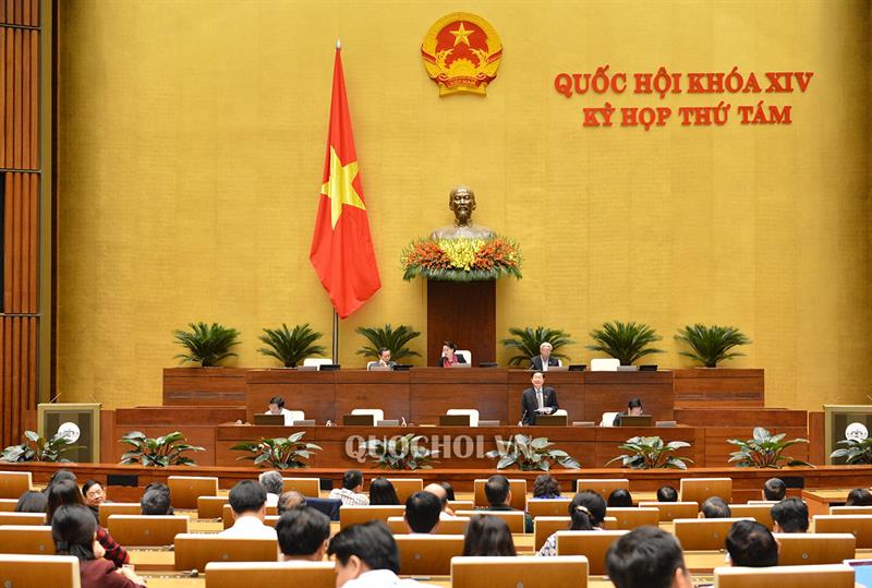 Bộ trưởng Bộ Nội vụ giải trình một số vấn đề về Dự án Luật sửa đổi, bổ sung một số điều của Luật Cán bộ, công chức và Luật Viên chức