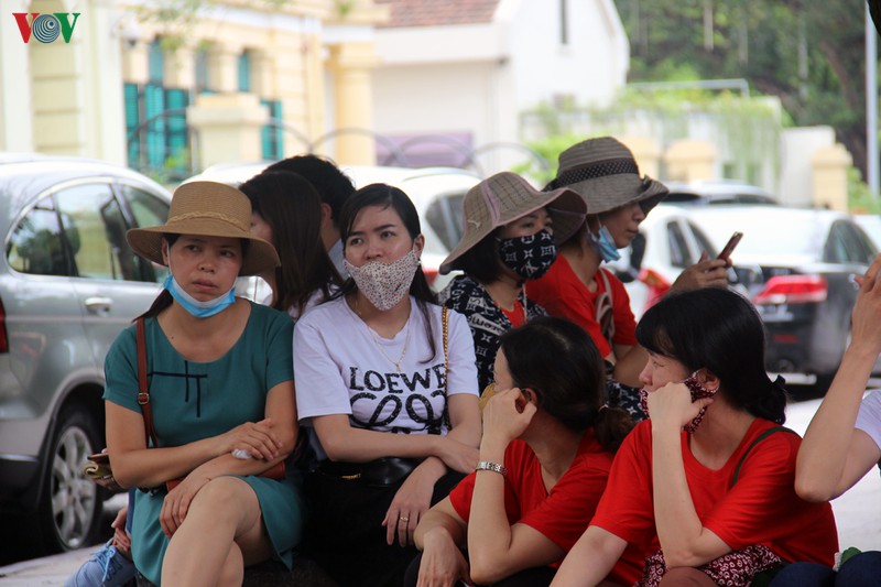 Bộ Nội vụ yêu cầu xét tuyển đặc cách giáo viên hợp đồng