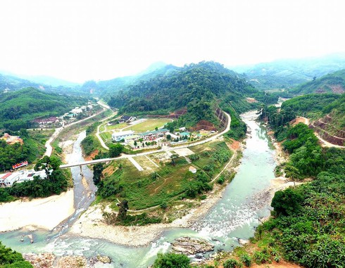 Huyện miền núi Quảng Nam khởi sắc từ nông thôn mới